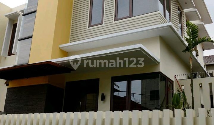 2-Storey House with SHM in Good Condition in Rawamangun, Jakarta 2-Storey House with SHM in Good Condition in Rawamangun, Jakarta