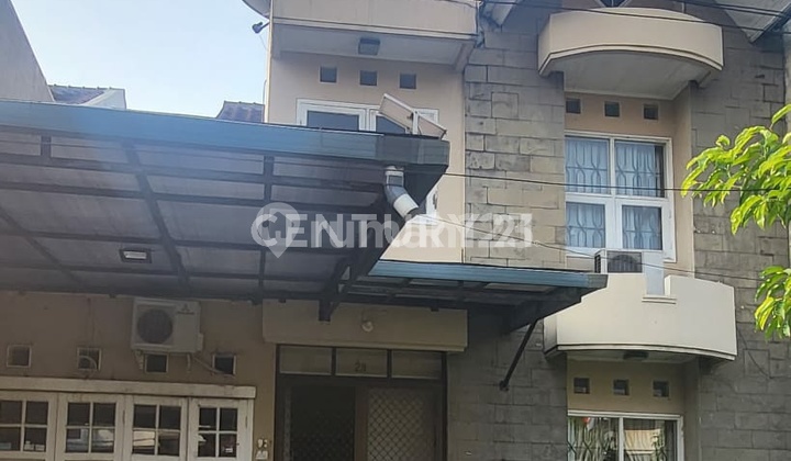 Meadow Green  2lt . Taman Bougenville . Mewah .  Lippo Cikarang