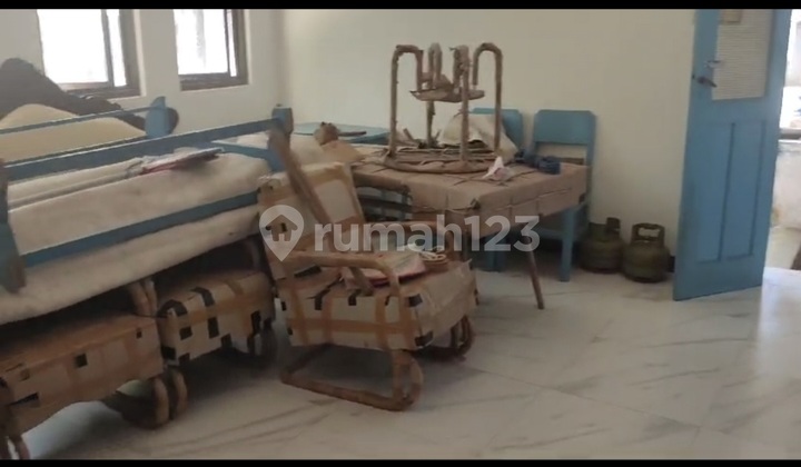 Classic Colonial Style House on Jl. Dr. Sutomo, Tuban City, East Java