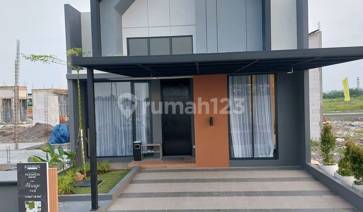 tampak depan kahuripan nirwana rumah mewah pusatkota