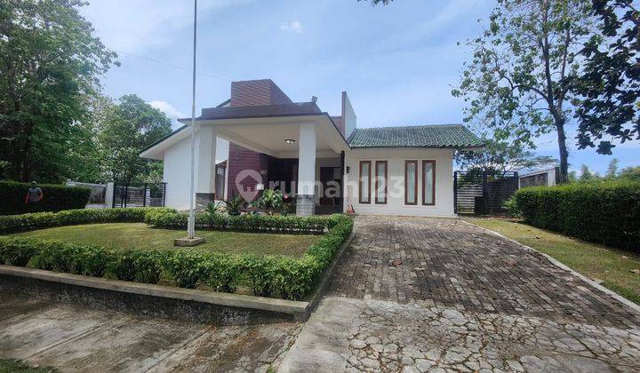 Rumah Dengan Halaman Sangat Luas Best View Gunung Sentul City Bogor 1