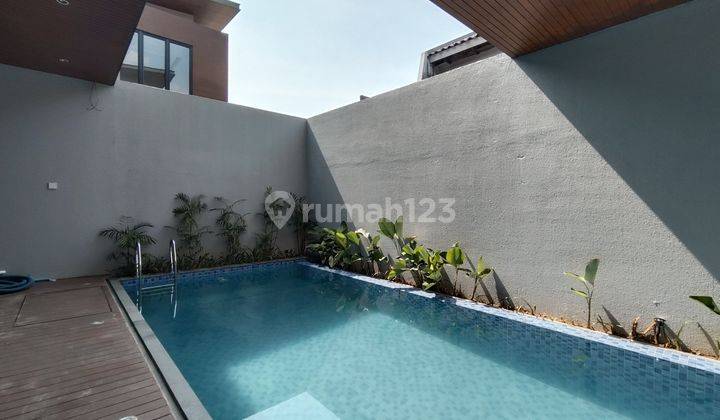 Rumah Modern Depan Green Area,private Pool,lift Sentul City Bogor 2