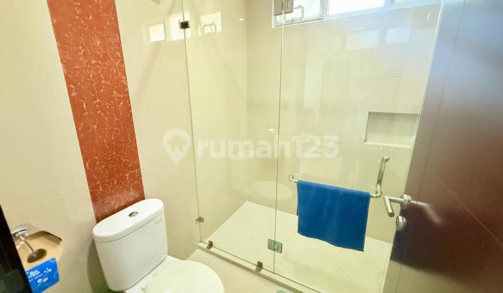 Rumah Modern Tropis Siap Huni Full Furnish SHM Halaman Luas Sentul City Bogor 2
