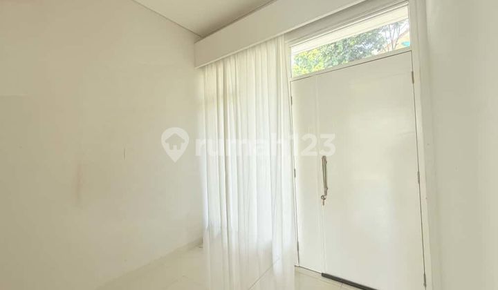 Modern House Ready to Occupied with Golf and Mountain Views, Spacious Yard, Sentul City Bogor 2