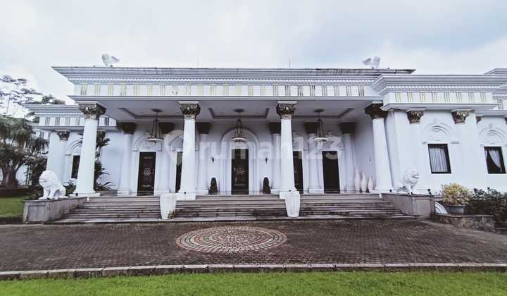 Rumah Mewah Klasik Private Pool Best View Cluster Exclusive Sentul City Bogor Rumah Mewah Klasik Private Pool Best View Cluster Exclusive Sentul City Bogor