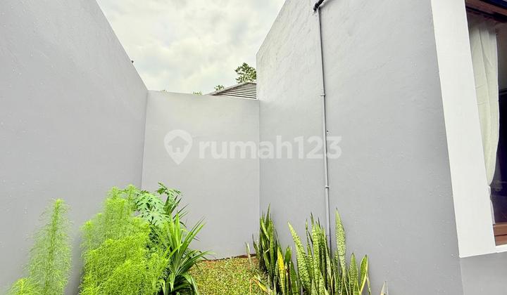 Minimalist House Ready to Occupancy in Front of Green Area Sentul City Bogor
