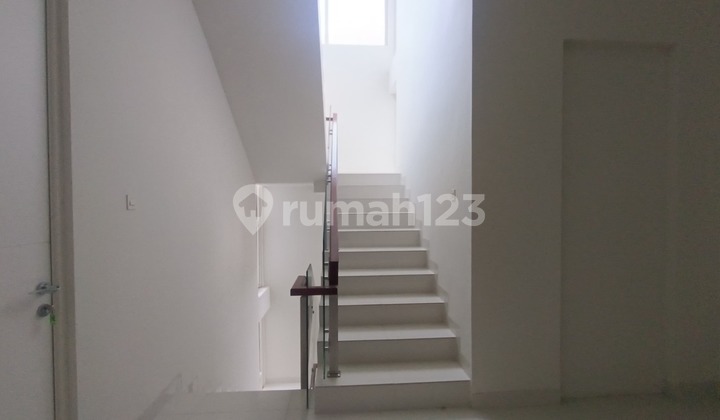 Rumah Minimalis Modern Cluster Terdepan Best View Sentul City Bogor 2