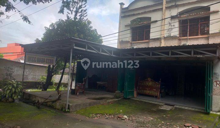 Ruko Jl HOS Cokroaminoto Gowa 2 Unit

L.Tanah 10X37meter

Tingkat 2.5 lantai

Hadap TIMUR 

Kmr tdr 4, Kamar Pembantu 2

Kmr mandi 2+2

Pln. 2200w

Sumur Bor-SHM

 2