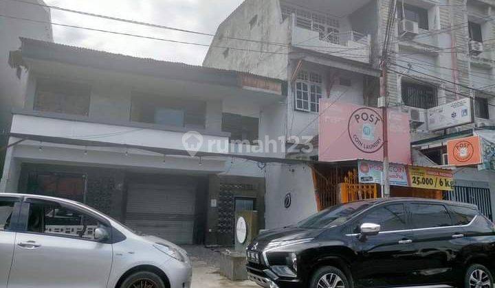 Rmh JL. Serigala
14x26  - 2 Lantai
Dekat Mall Ratu Indah
Jalanan DPN Rmh Luas
Rp. 7.5 M

Lihat Up Date Property (Rumah-Ruko-Tanah-Gudang-Gedung Dll) Di ;

https://www.olx.co.id/profile/100821032

Atau Katalog WA di
https://wa.me/c/6282346403376

Atau di I 2