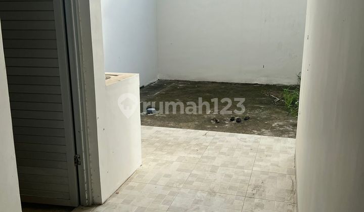 Green Village HouseJl Abdul Kuddus BarombongLand Area 117 (6X19)Building Area 1253 KT + 2 Km- 2 FloorsRp. 1,050 M Negotiable 2