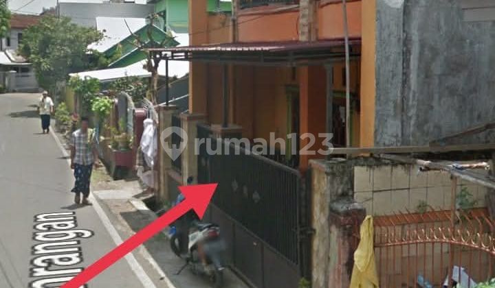 Btn Dewi Kumala Sari Jl. Poros Sangrangan Gor Sudiangbangunan 2 Lantailuas Tanah 7X14luas Bangunan 7X10, 43 Kamar Tidur 3 Kamar Mandilistrik 900 Wattair PDAM dan Sumur Borsertifikat Hak Milik (Shm)Ac 2 Buah, Lemari Pakaian Aluminium+Kaca 3 Puntukitchen Se 2