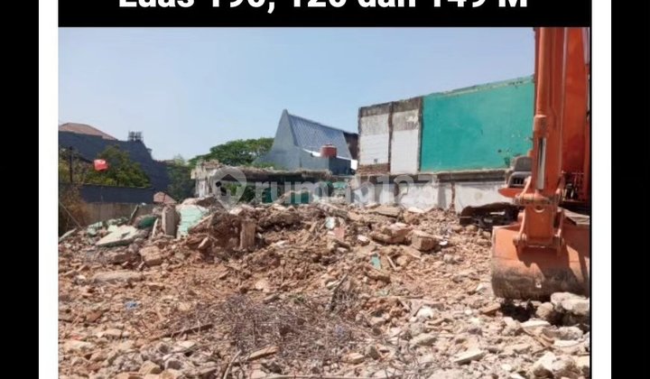 Land at Jl Inspeksi Kanal, Sungai Saddang Baru Land Area 459 M² 3 Certificates SHM Area 190, 120 and 149 Meters Suitable for Workshop Suitable for Futsal Court Suitable for Residential House Rp. 2.2 Billion Land at Jl Inspeksi Kanal, Sungai Saddang Baru Land Area 459 M² 3 Certificates SHM Area 190, 120 and 149 Meters Suitable for Workshop Suitable for Futsal Court Suitable for Residential House Rp. 2.2 Billion