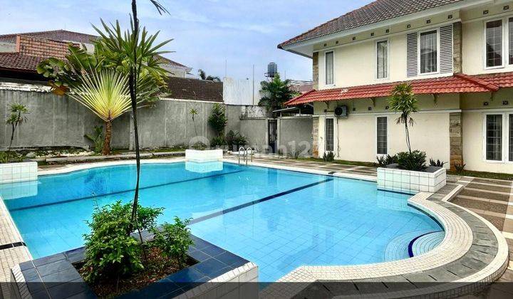 Disewakan Rumah Modern Tropical Semi Furnished 10 Menit Ke Tol Simatupang 1