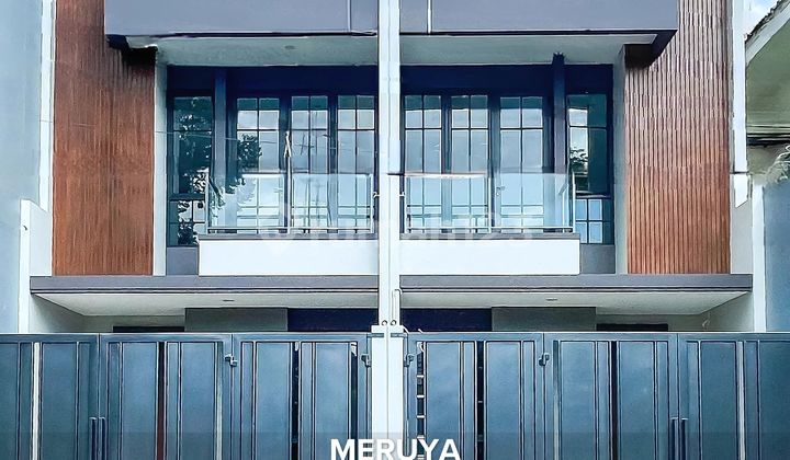 For Sale Brand New Modern House in a Strategic Location in Meruya For Sale Brand New Modern House in a Strategic Location in Meruya