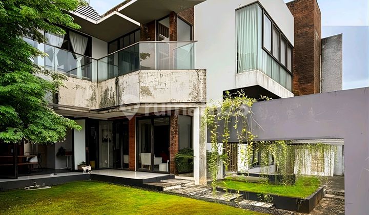 For Sale Modern Tropical House in a Strategic Location at Bsd 2