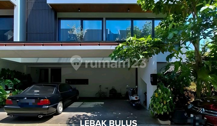Dijual Rumah Modern Tropical Fully Furnished di Lebak Bulus