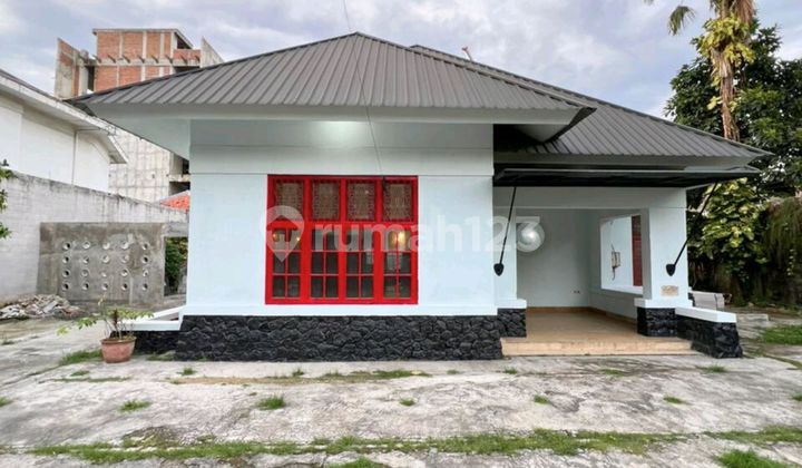 For Rent House Suitable for Restaurant/Cafe/Office Premium Location Central Jakarta 2