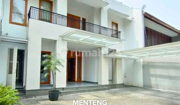 Disewakan Rumah Mewah Lokasi Premium di Menteng Disewakan Rumah Mewah Lokasi Premium di Menteng