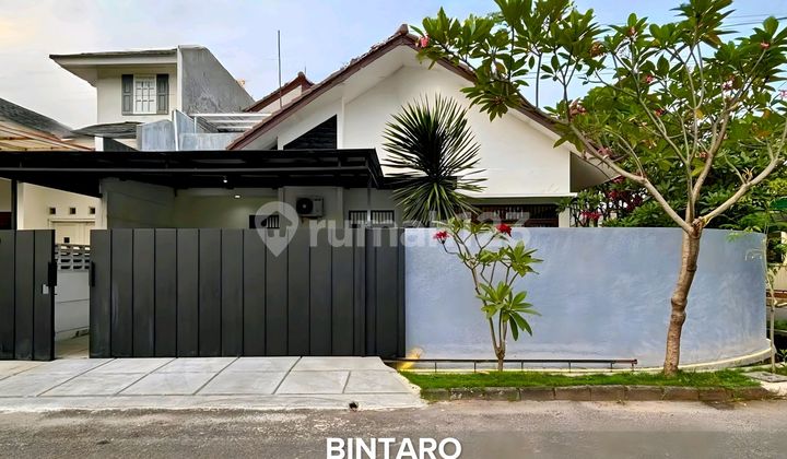 Dijual Rumah Modern Tropical Semi Furnished di Bintaro