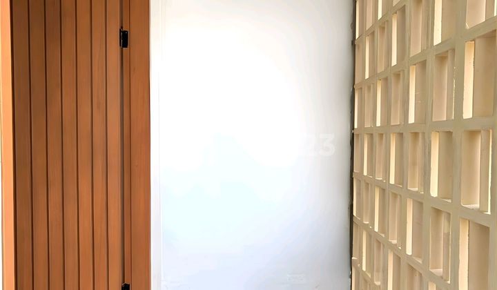 Dijual Brand New Townhouse Lokasi Strategis 5 Menit Ke Toll Joglo 2