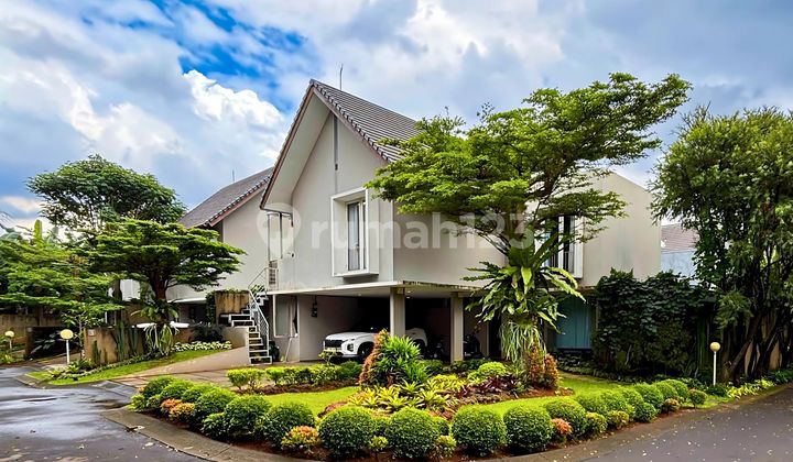 For Sale Semi-Furnished Modern Tropical House, Strategically Located in Veteran 2