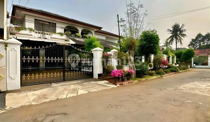 Dijual Rumah Second dengan Halaman Luas di Cinere 2