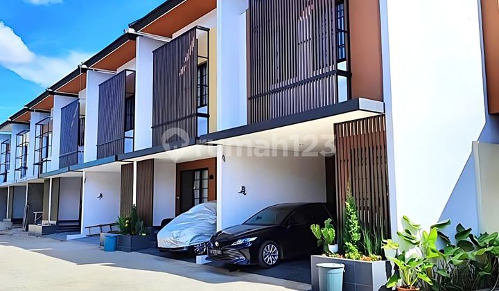 Dijual Rumah Brand New Minimalis Modern Dekat Bxc