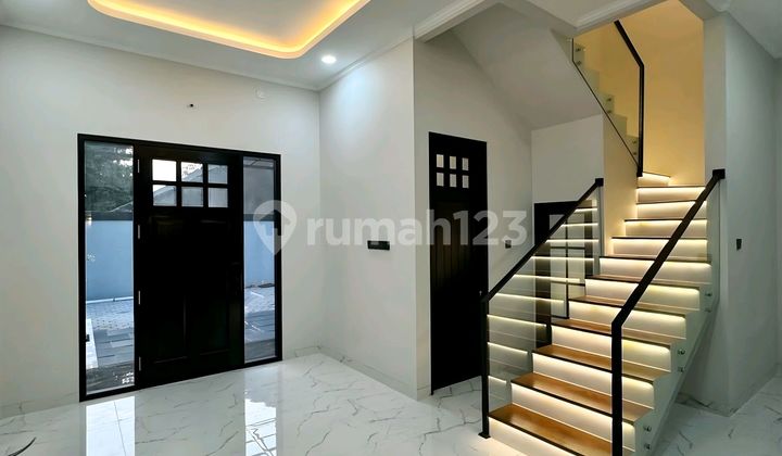 Dijual Rumah Brand New Modern Classic Lokasi Strategis 2