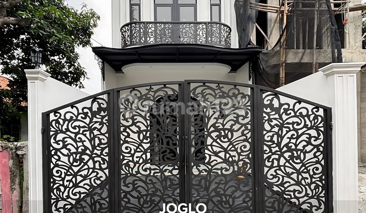 Dijual Rumah Brand New American Classic Lokasi Strategis di Joglo Dijual Rumah Brand New American Classic Lokasi Strategis di Joglo