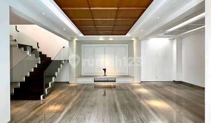 Modern Tropical House for Sale in a Strategic Location in Kebayoran Lama 2