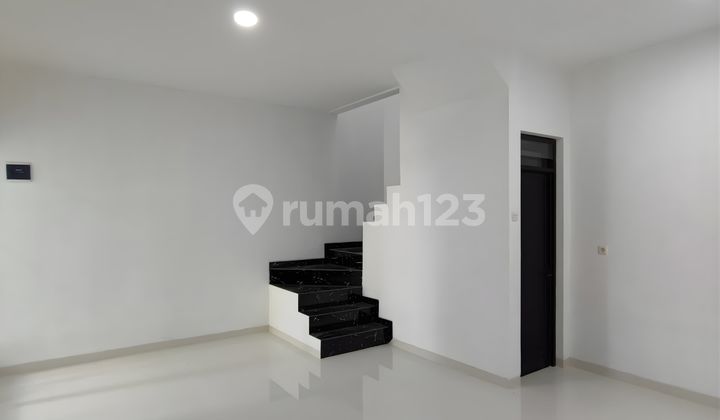 Dijual Rumah Brand New Modern Lokasi Strategis Di Meruya 2