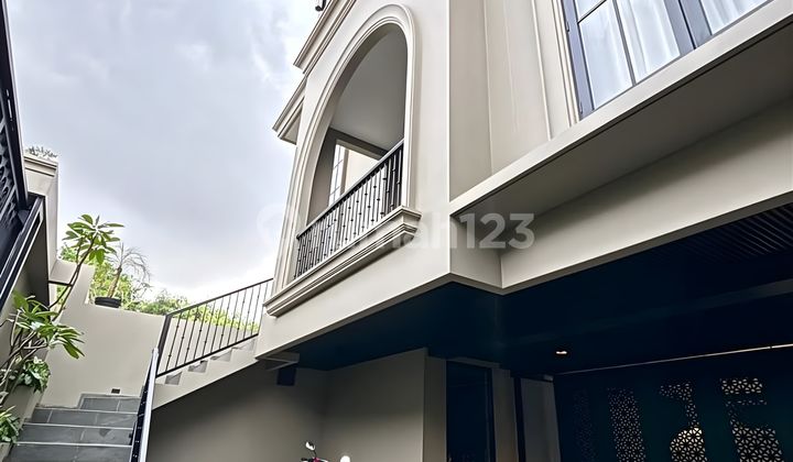 Dijual Rumah Modern Classic Full Furnished Di Veteran 2