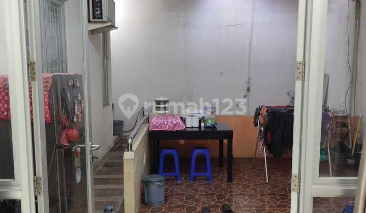 Dijual Rumah Plus 4 Unit AC Nyaman & Lengkap di Cluster Ifolia 2