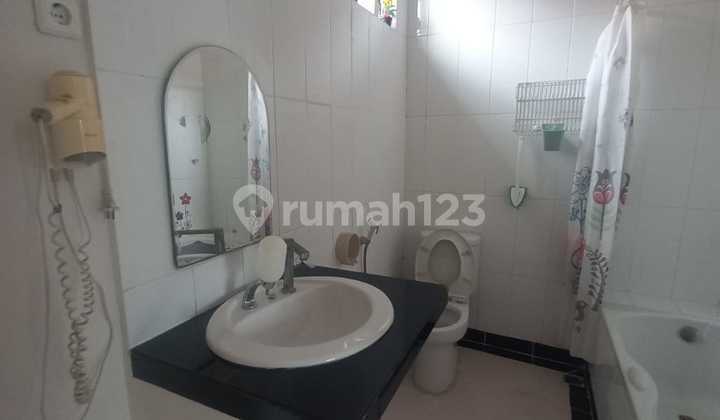 Dijual Rumah 2 Lt Semi Furnish Plus ada Lebihan Tanah di Cluster Harmoni 2