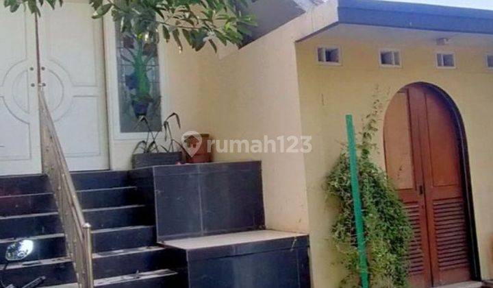 DIJUAL RUMAH BESAR DI SARIJADI  KOTA BANDUNG. 1