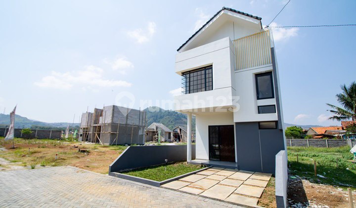 Asri Islamic House with a Peaceful Atmosphere in East Cicalengka, Bandung 1