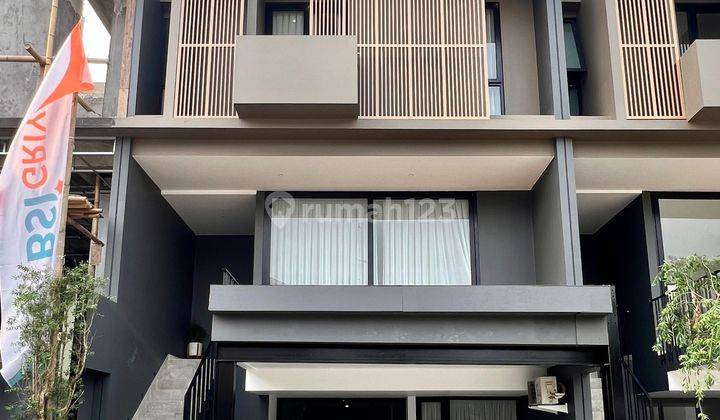 Dijual cepat rumah 4 lantai desain modern lifestyle Premium dI TB Simatupang, Jakarta Selatan 1