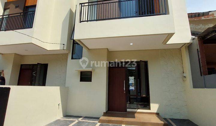 Dijual Cepat Rumah Dua Lantai Siap Huni Tangerang Selatan 1