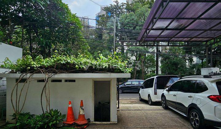 Rumah 2 Lantai Lokasi Sangat Strategis Di Kebayoran Baru 2