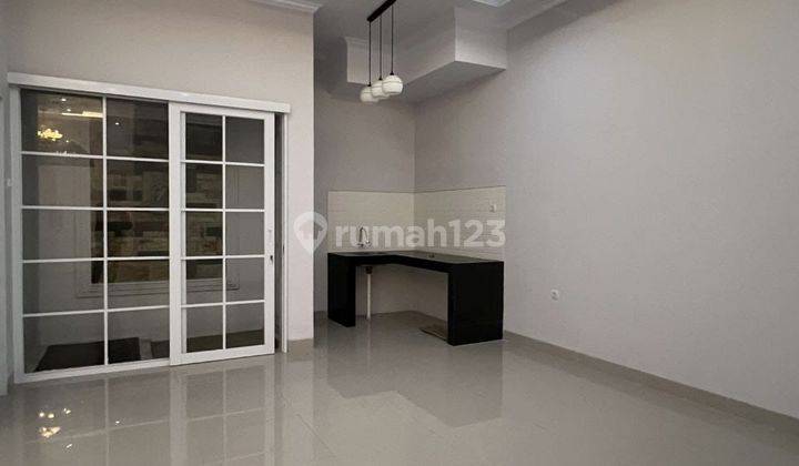 Dijual Cepat Rumah Dua Lantai 4 Kamar Tidur Bisa Nego 2