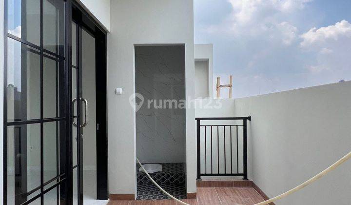 Rumah Clasic Modern 2 Lantai + Roftoop Lokasi Strategis di Jagakarsa, Jakarta Selatan 2