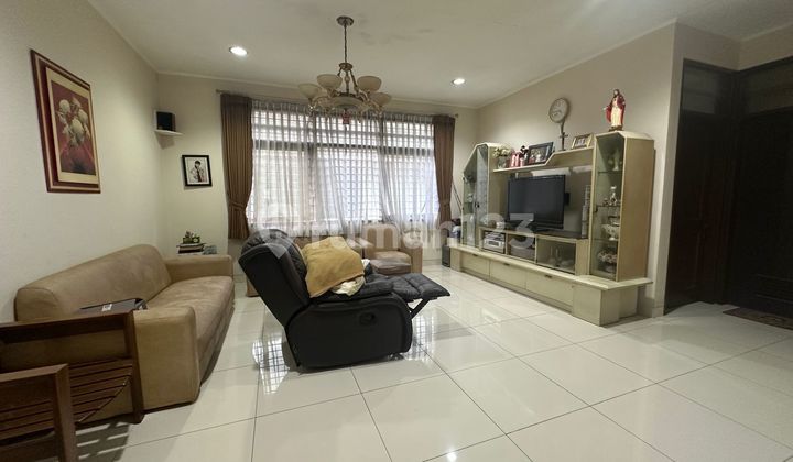 Rumah Terawat 2 Lantai Pasteur Bandung