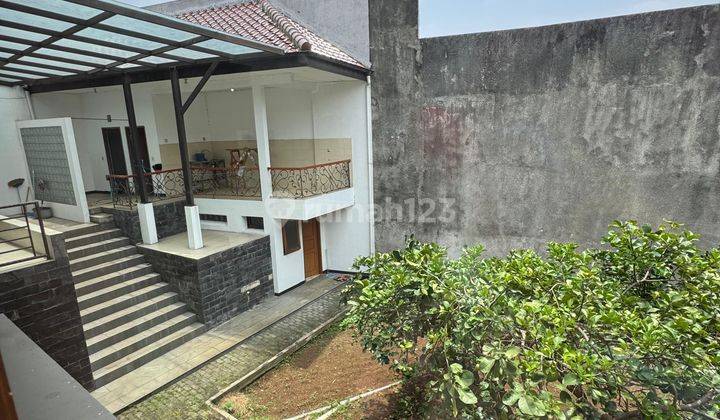 Dijual Rumah Mewah di Gunung Batu Bandung Utara Siap Huni