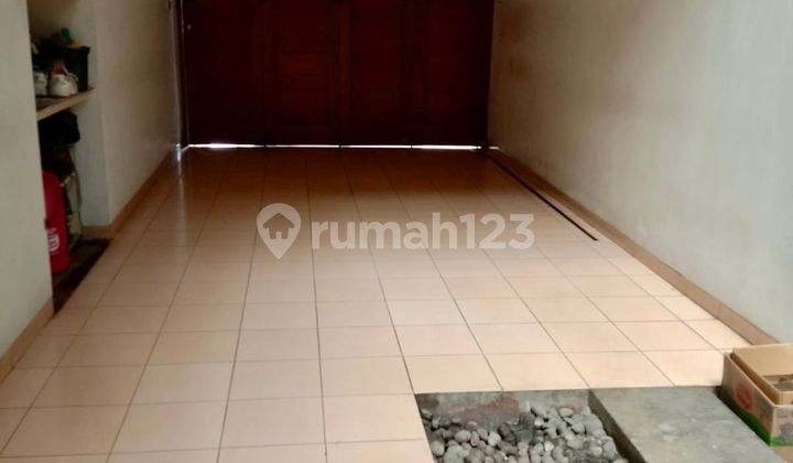 Rumah Sangat Sejuk dan Asri Hasil Desain Arsitek di Setraduta 2