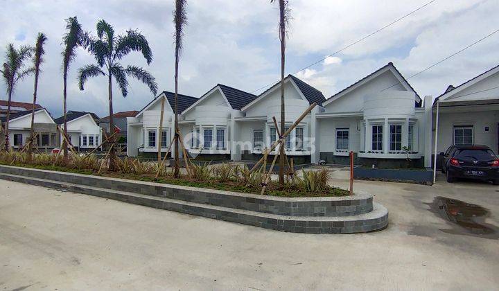 Rumah Model Eropa Bonus Umroh Dll Di Monte Rosa Ciwastra Gedebage Kpr Dp 10 Jt All In Data Kpr Dibantu 2