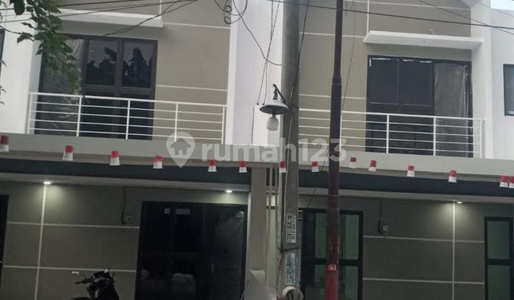 RUMAH BARU KOKOH DUA LANTAI di dalam komplek Perumahan Grand Mutiara 2 Jalan Mess AL Jatiraden Jatisampurna Bekasi. 2
