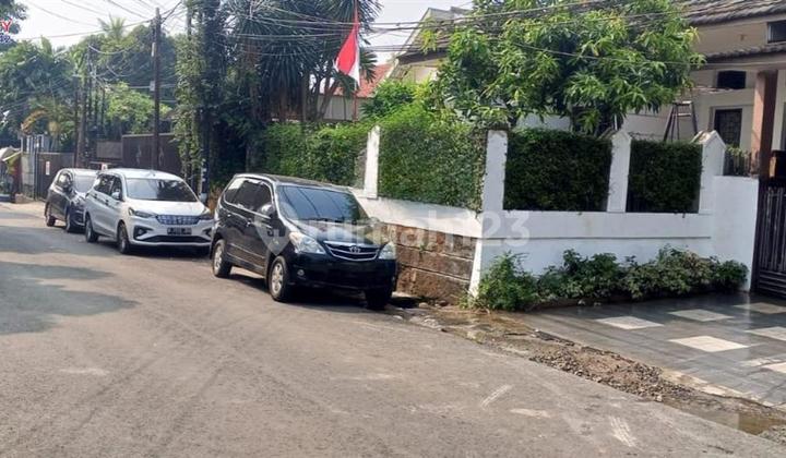 Dijual Rumah Megah 2,5 Lantai di Kawasan Prestisius Tebet Dalam Jakarta