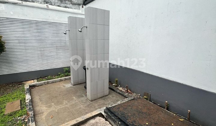 Rumah Mewah Harga Murah dengan Kolam Renang di Kemang Jakarta Selatan