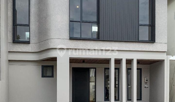 Dijual Rumah Mewah 2 Lantai di Legenda Wisata Cibubur Zone Einstein Dijual Rumah Mewah 2 Lantai di Legenda Wisata Cibubur Zone Einstein