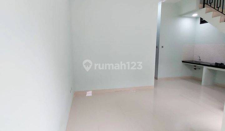 Rumah Jalan Lebar Dekat Townsquare Pondok Kelapa  2